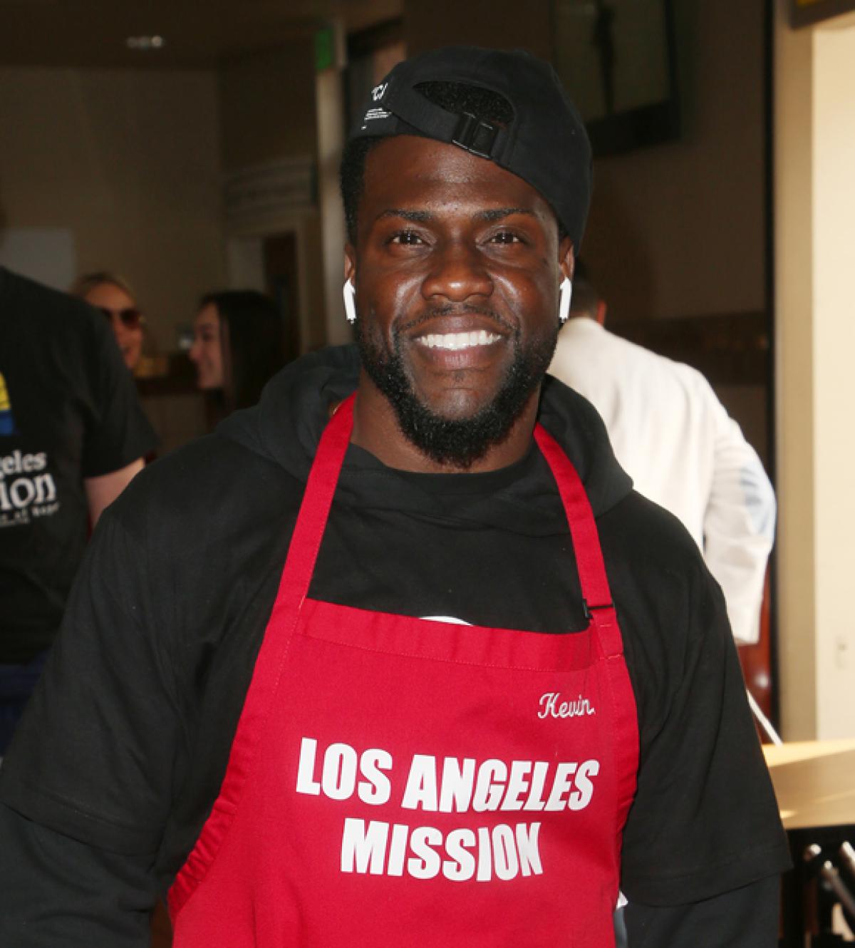 Kevin Hart Apologizes Again for Past Gay Jokes
