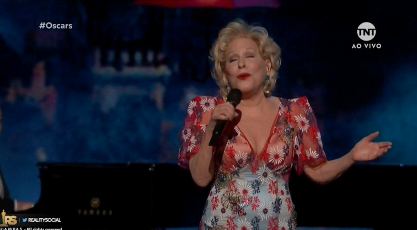 Bette Midler Makes A Special Oscars Appearance To Perform A Song From ...