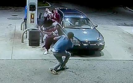 Spring breakers fight off florida gunman