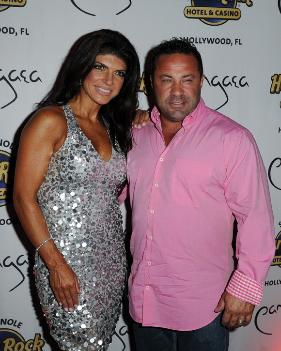 'RHONJ' Husband Joe Giudice WILL Get To Stay In America - For Now ...