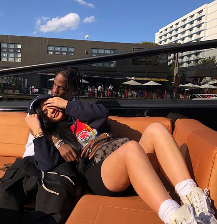 Travis Scott loves Kylie Jenner!
