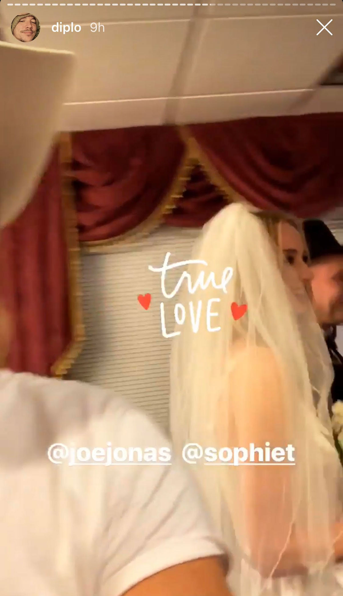 Sophie Turner And Joe Jonas Marry In France