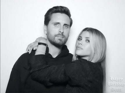 Sofia Richie was the first to notice changes in Scott Disick's mood before he checked into rehab.