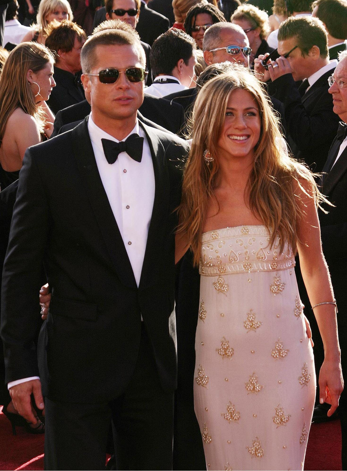 Brad Pitt and Jennifer Aniston getting back together??