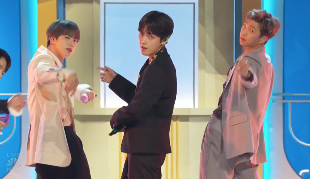 BTS & Halsey Team Up For A Billboard Music Awards Performance Of 'Boy