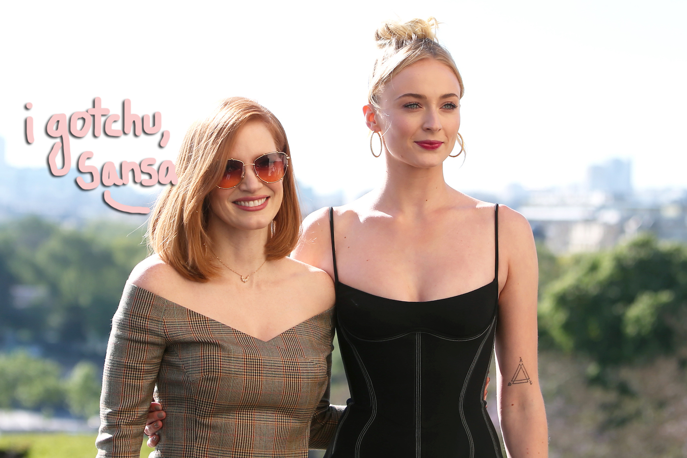 jessica chastain defends sansa stark