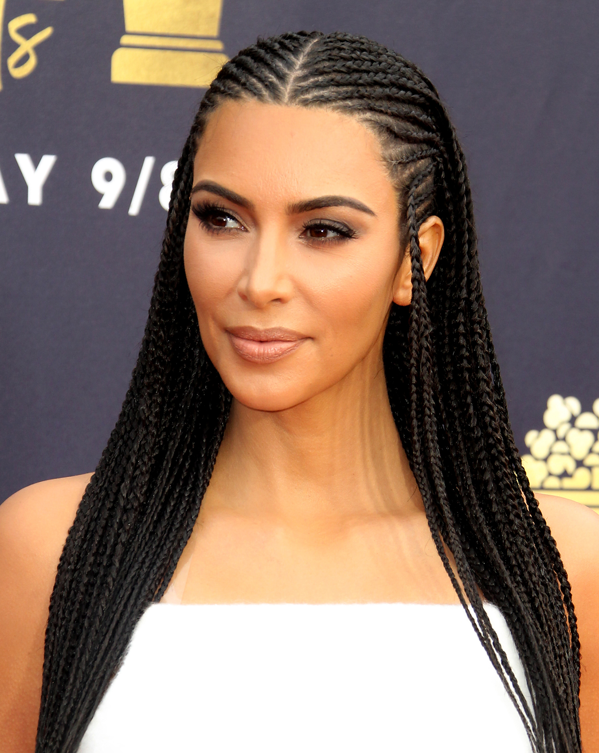 Kim Kardashian helps free another inmate!