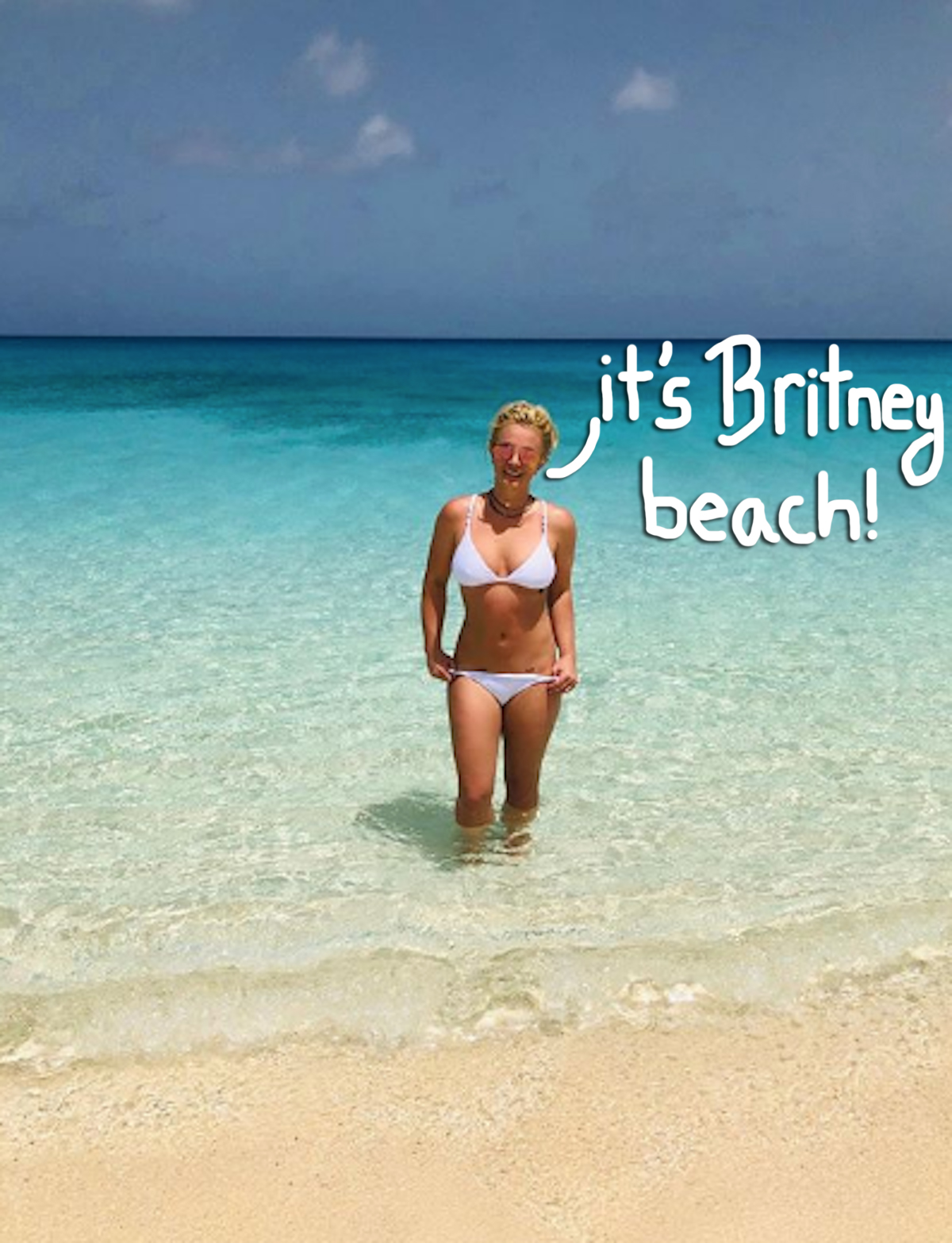 britney spears hits the beach in turks caicos