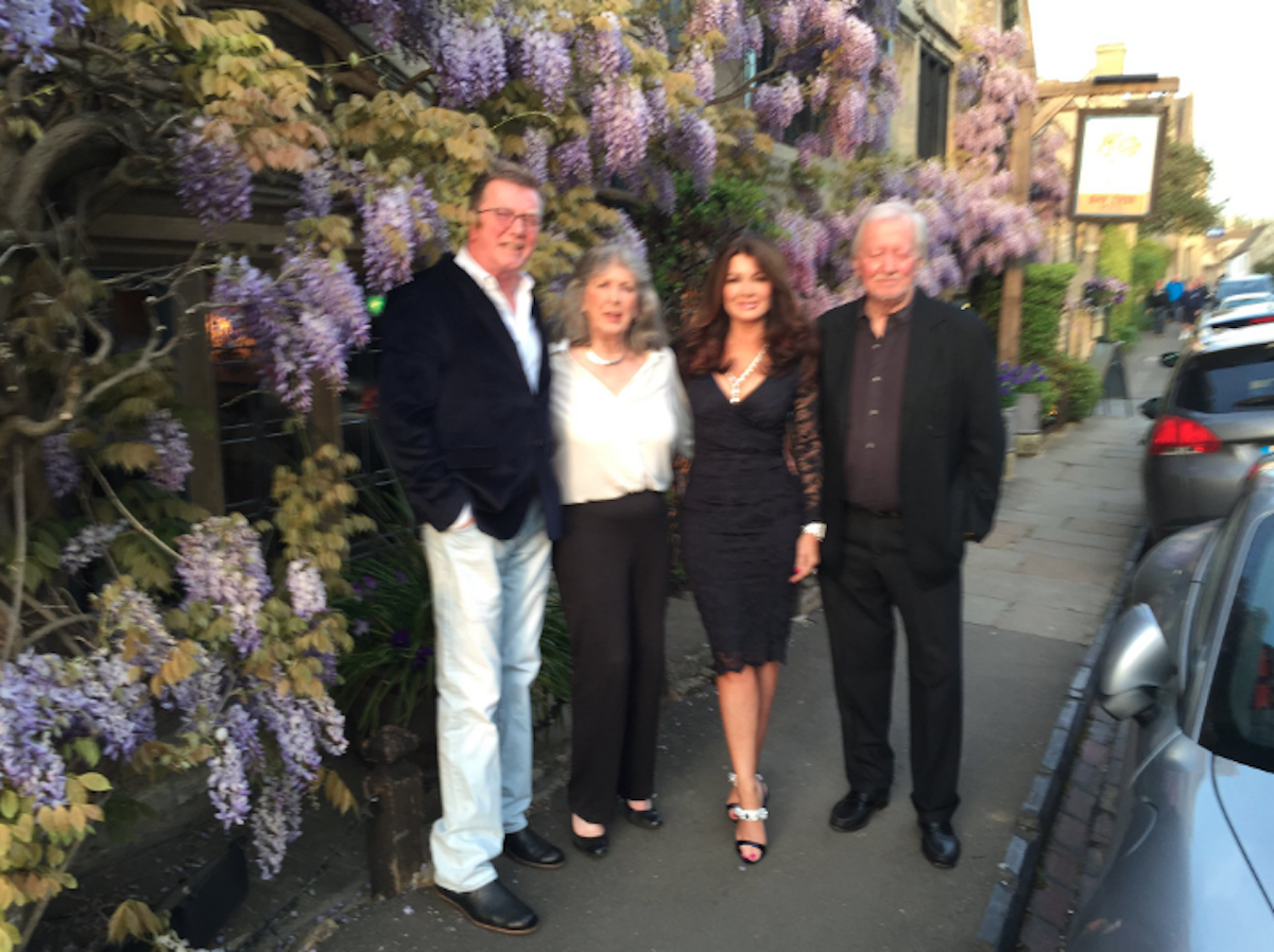 lisa vanderpump breaks silence after mom's passing
