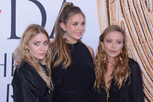 Elizabeth Olsen and her big sisters