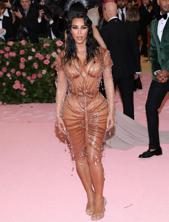 Kim Kardashian waist Met Gala dress