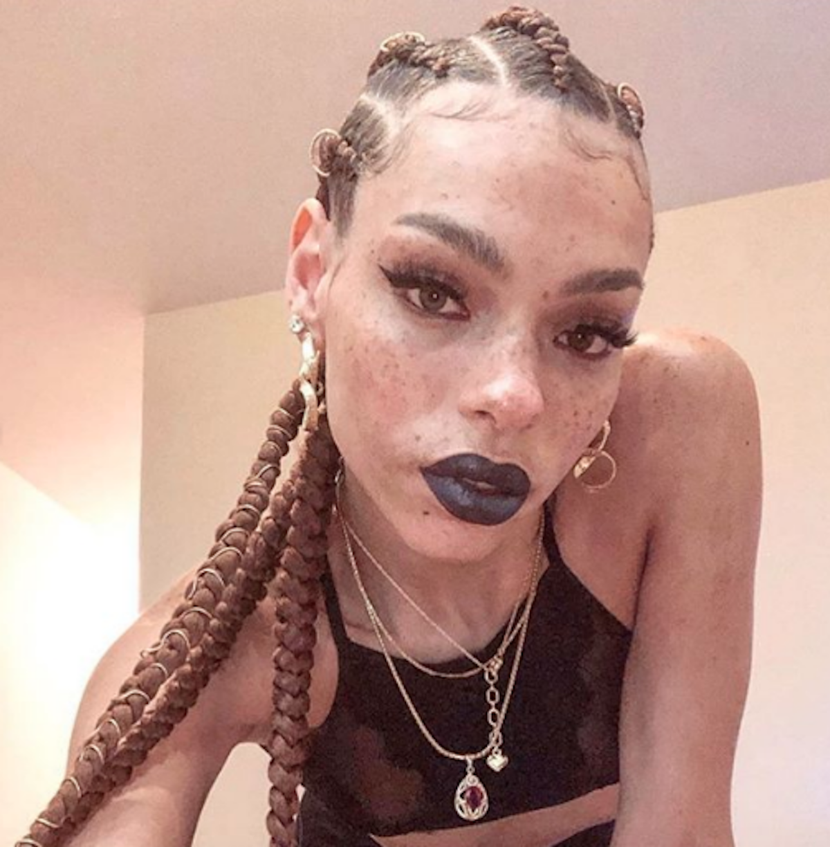 Model Carissa Pinkston Admits She Lied About Being Transgender Following Transphobic Comments