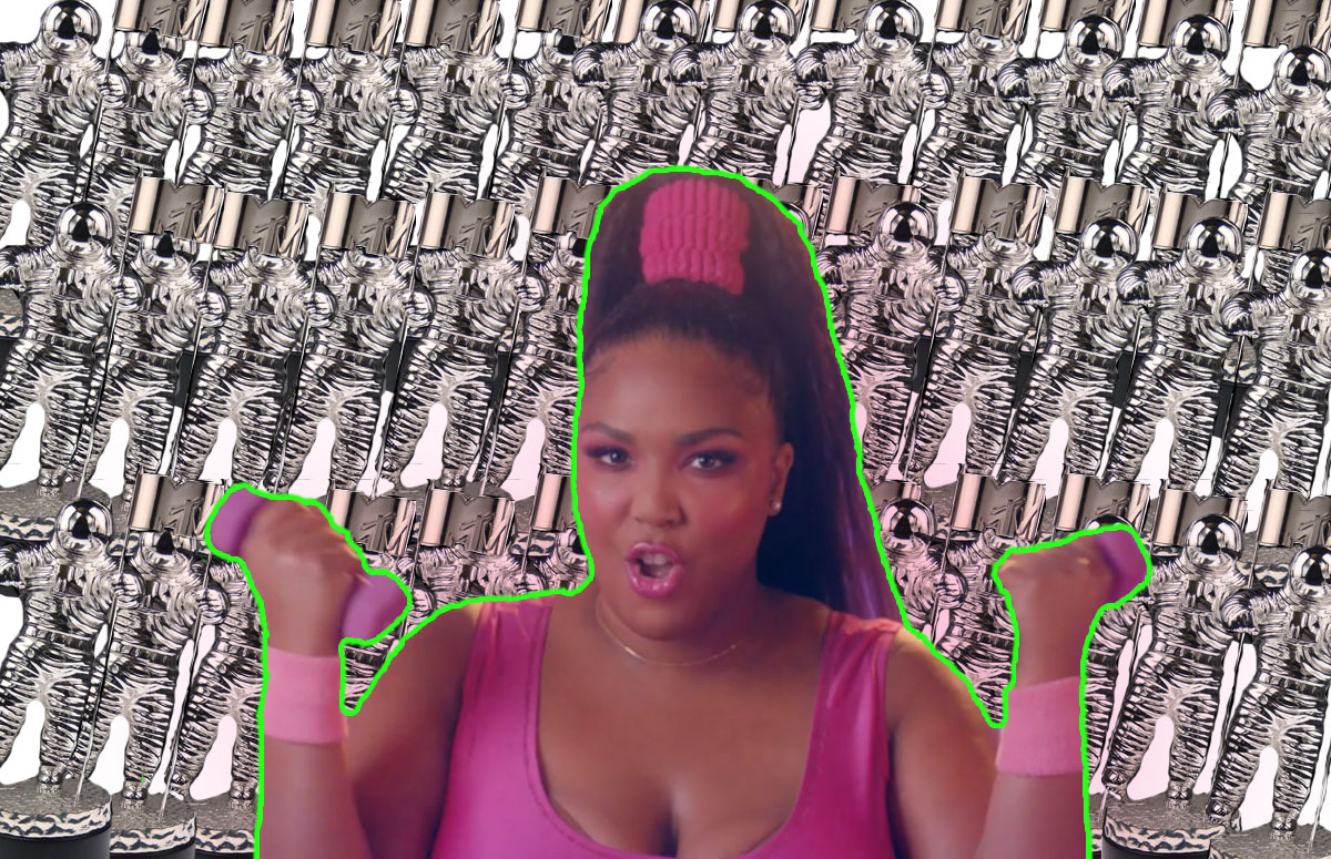 Lizzo performs at the 2019 vmas