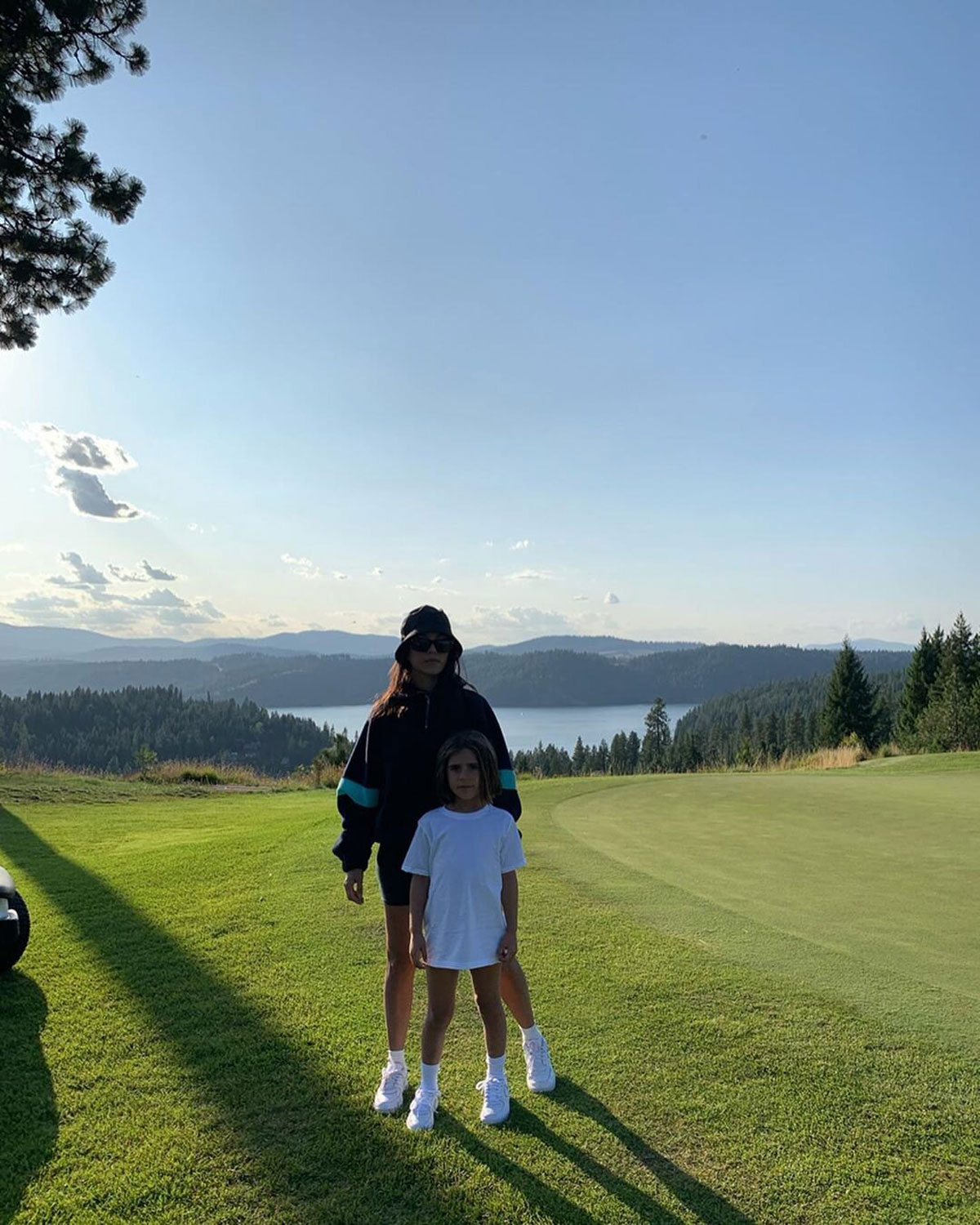 Kourtney Kardashian works, y'all!