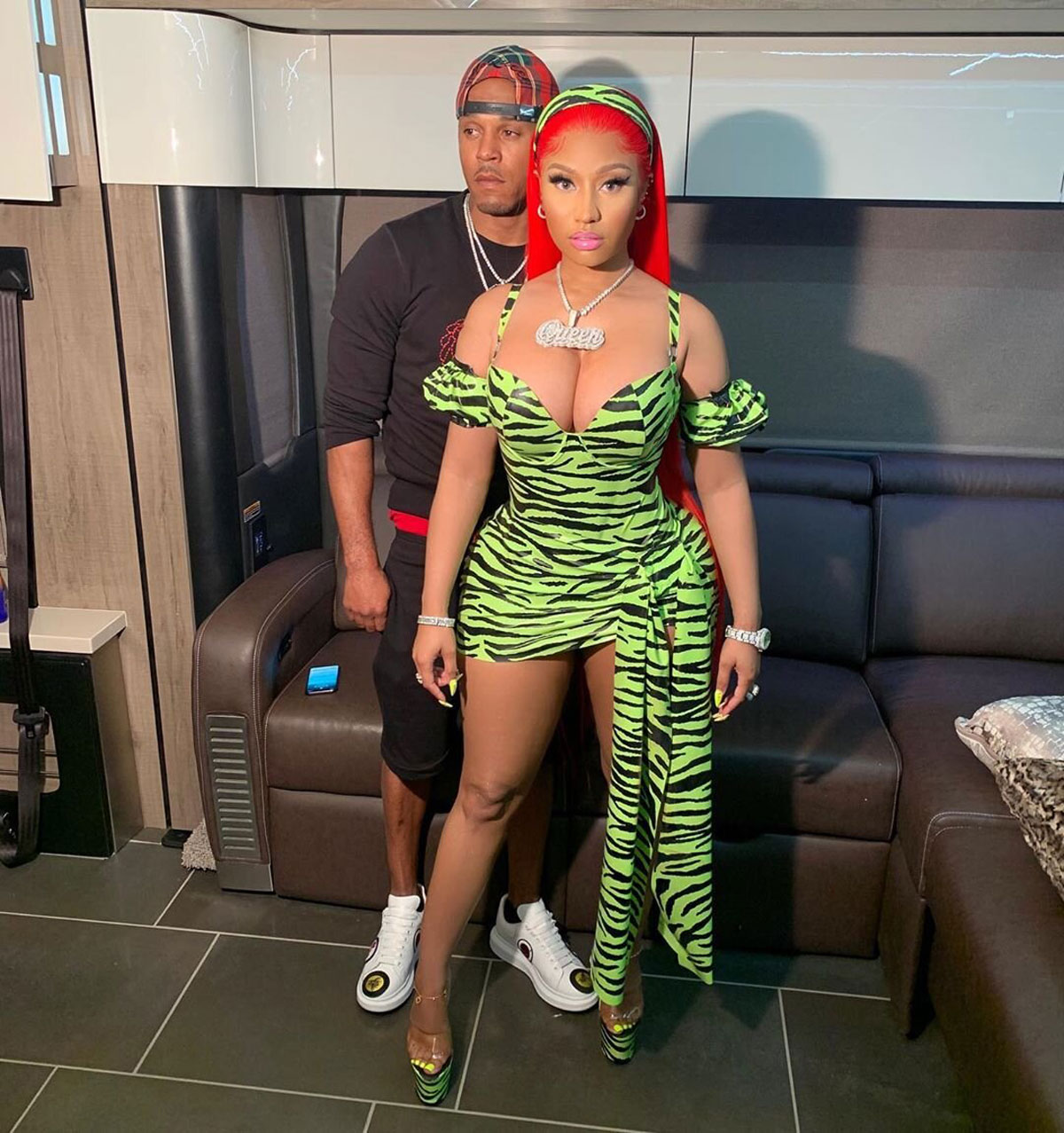 Nicki Minaj is walking down the aisle!