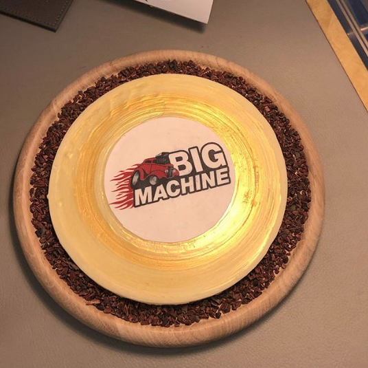 scooter braun shares big machine cookie