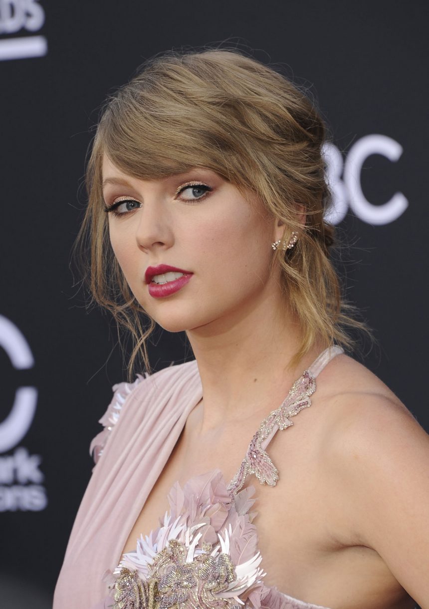 Taylor Swift Drops Lover Single Off Upcoming Seventh Album Listen