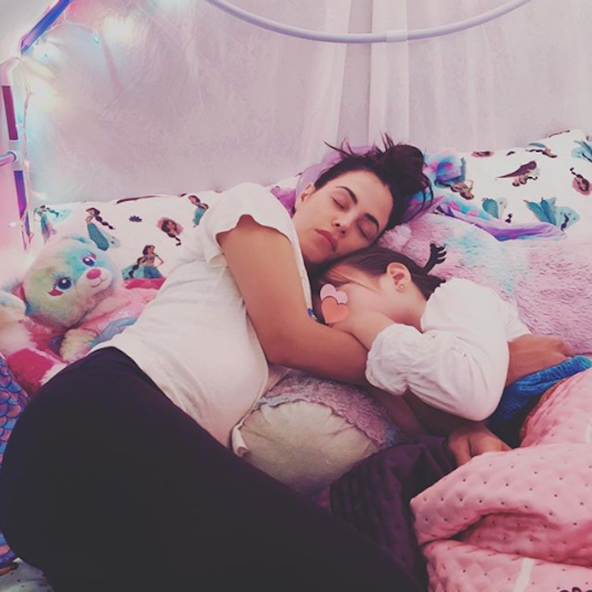 jenna dewan and daughter everly cuddling pregnancy