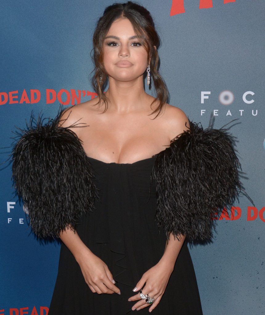 Porn Selena Gomez Upskirt - Selena Gomez Is Thriving: 'I Got On The Right Medication, And My Life Has  Been Completely Changed' - CelebrityTalker.com