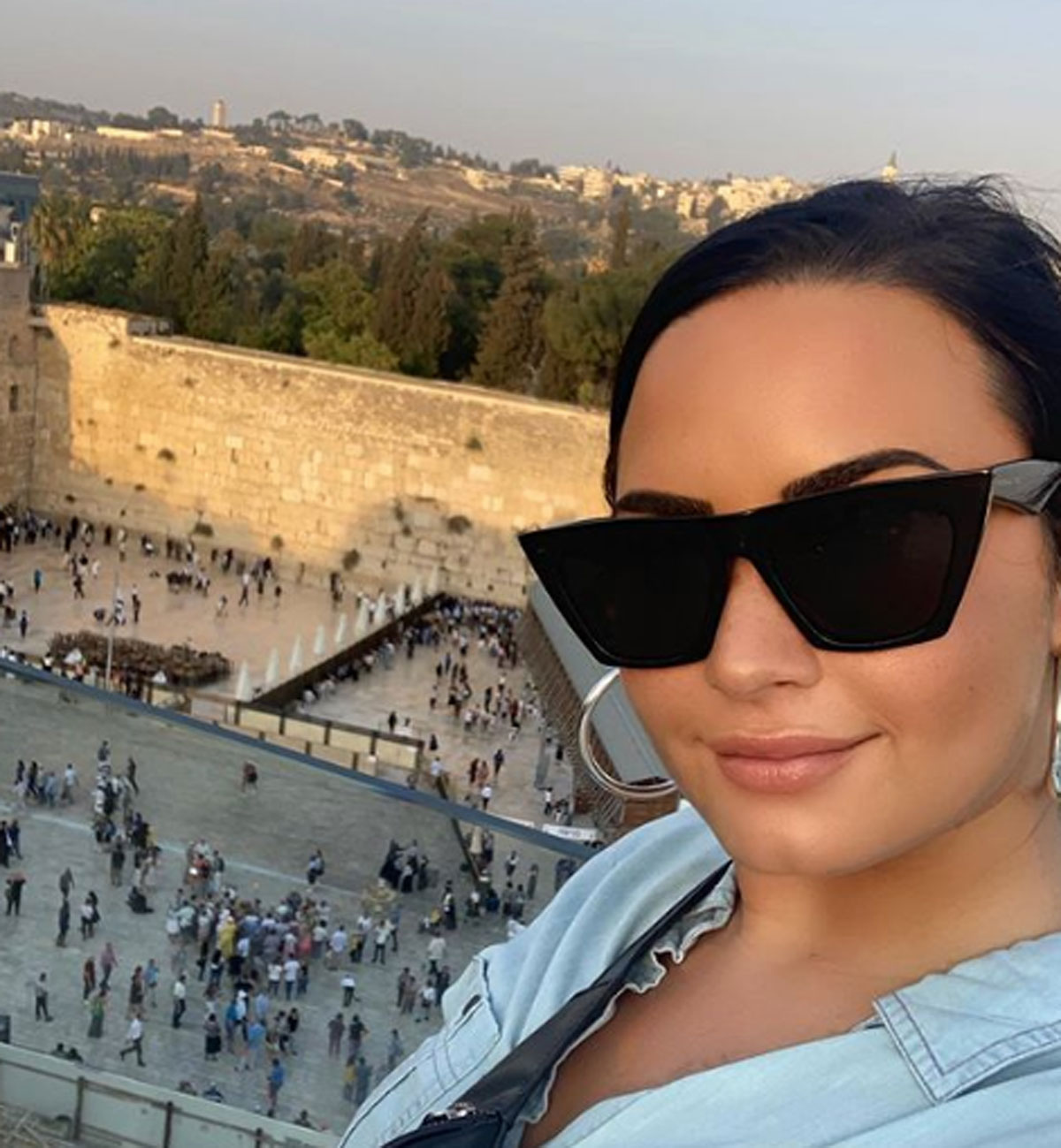 Demi Lovato gets baptized in Israel