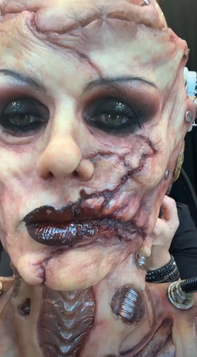 heidi klum halloween 2019 closeup