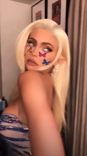 kylie jenner blonde wig halloween