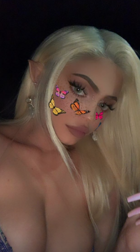 kylie jenner blonde elf halloween