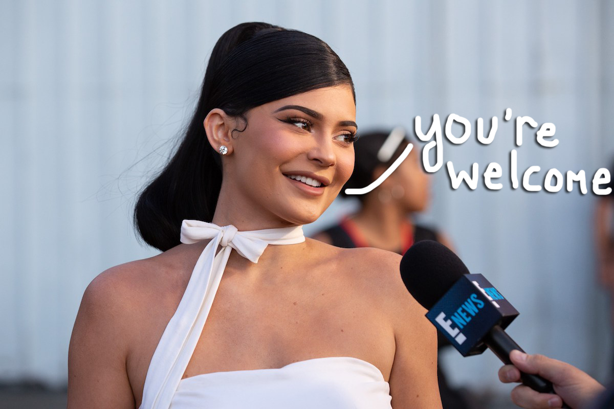 Kylie Jenner Performed Rise And Shine And Everyone Loved It Watch 