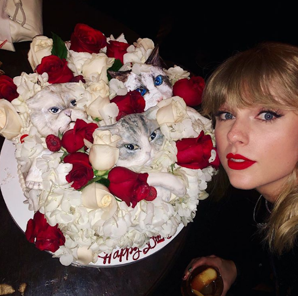Taylor Swift Rings In 30 With A Festive StarStudded Bash! Perez Hilton