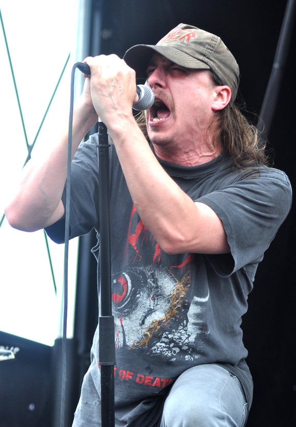 Power Trip singer Riley Gale passed away 34 years old.