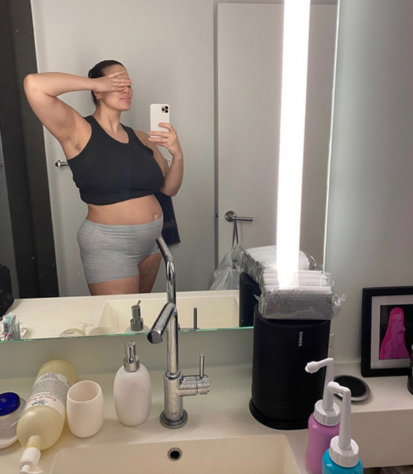 Ashley Graham Instagram postpartum body