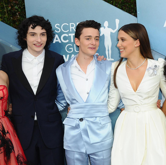 Stranger Things Actor Hints At Real Romantic Tension Between His Co Stars Celebritytalker Com - brawl stars stars of stranger things