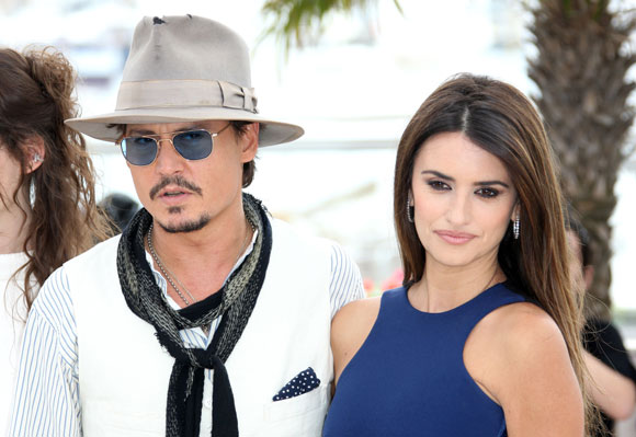 Penelope Cruz defends Johnny Depp amid abuse allegations against him,