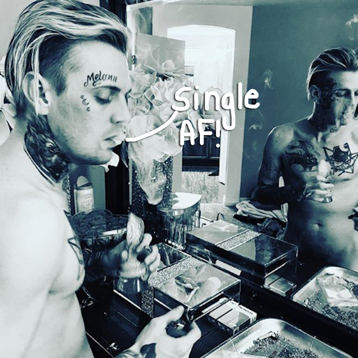 A Naked Aaron Carter Proudly Announces Hes Single Following Altercation With Ex Perez Hilton 2294