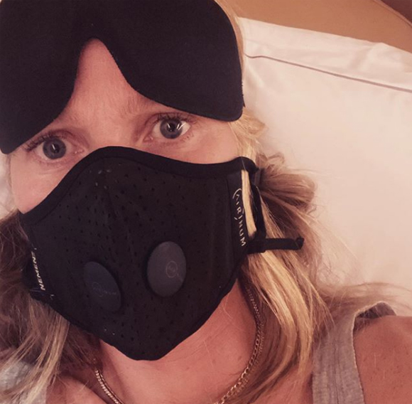 Gwyneth Paltrow facemask selfie