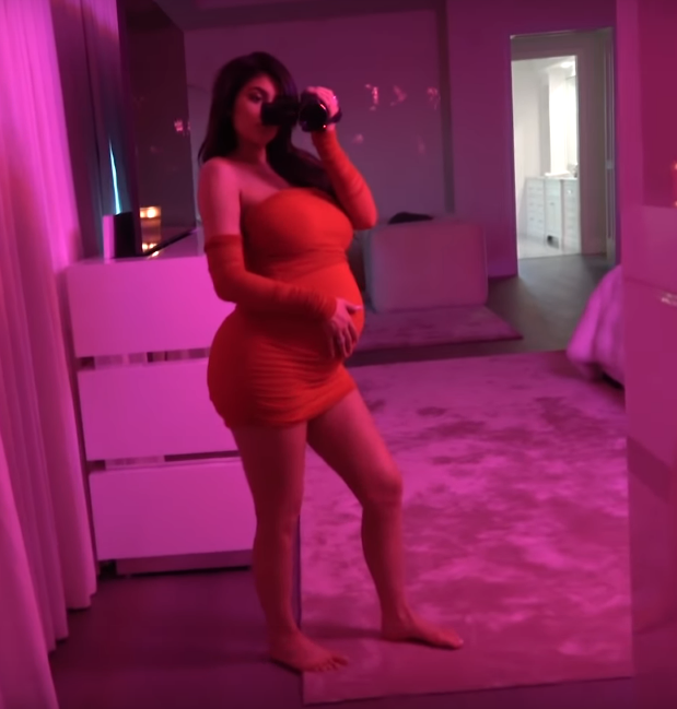 kylie jenner hid her pregnancy with daughter stormi