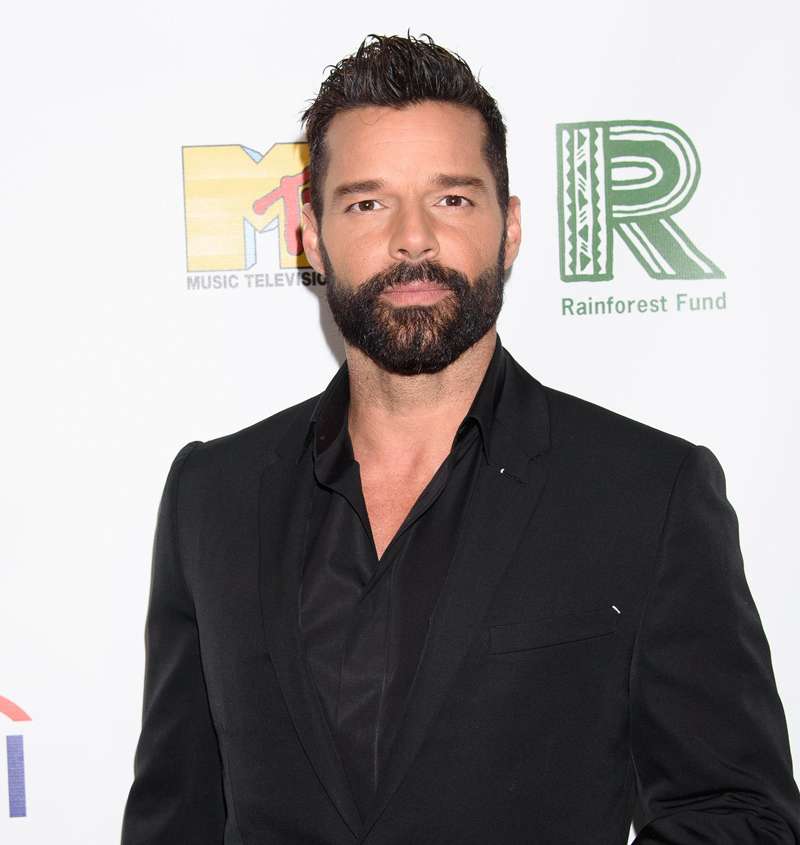 Ricky Martin helps fight coronavirus pandemic