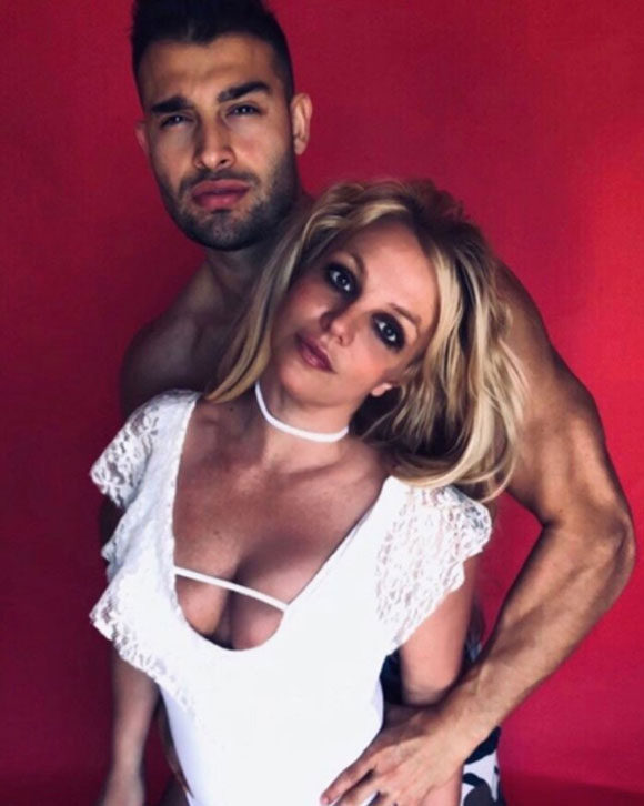 Britney Spears Sex Captions - Britney Spears Reportedly Told Court Official She 'Wanted To Have A Baby'  With BF Sam Asghari But Got Shut Down By Her Father Jamie! -  CelebrityTalker.com