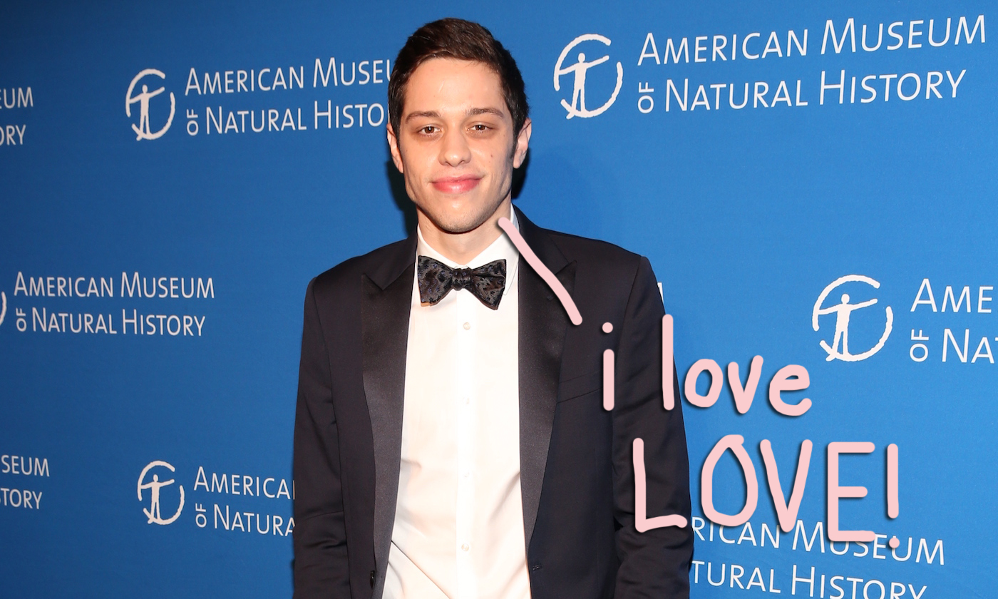 Pete Davidson Considers Himself A 'Hopeless Romantic' & Says He's