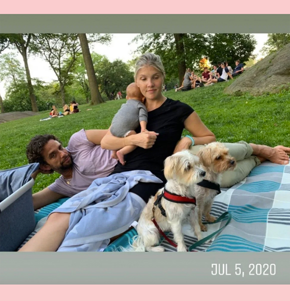 Nick Cordero phone pics Amanda Kloots Instagram Story 3