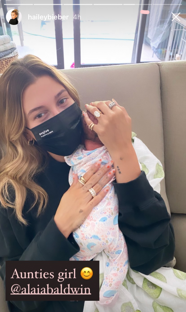 Justin & Hailey Bieber Are The Cutest Aunt & Uncle EVER! See New Baby