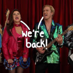 New Saved By The Bell Trailer Brings Back Zack & Kelly! Watch!