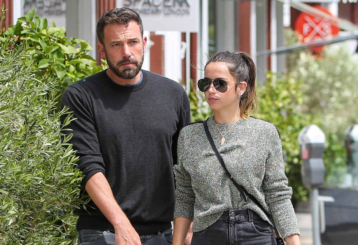 Ben Affleck Ana De Armas Breakup Details Phone