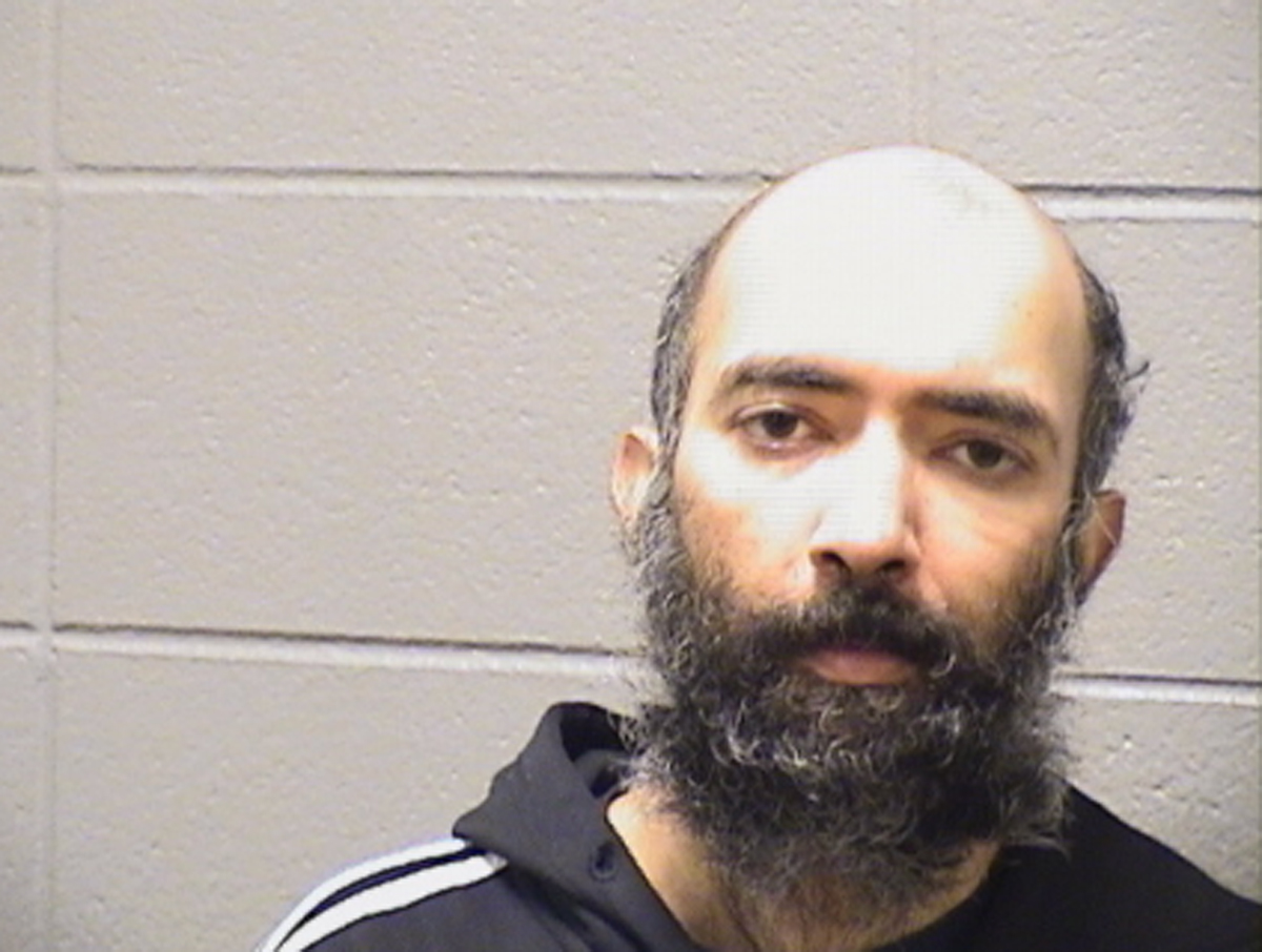 #Man Arrested After Secretly Living In Chicago Airport For 3 MONTHS — Claims He Feared COVID!