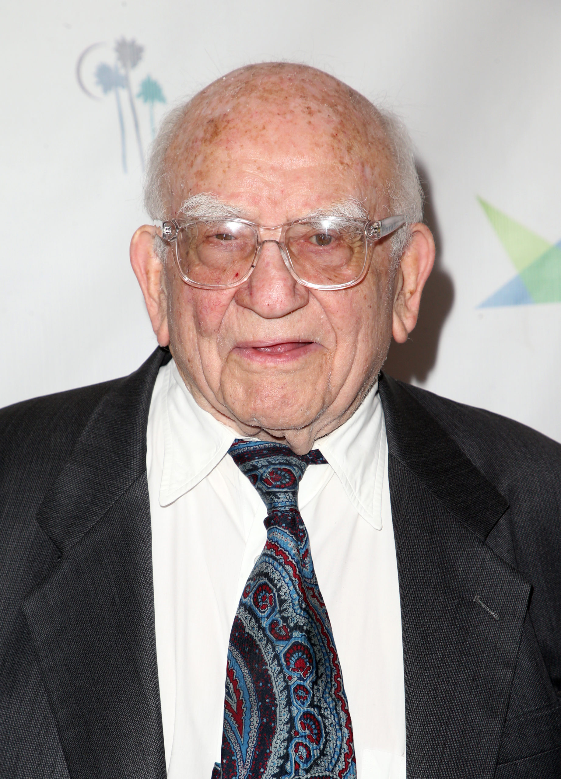 TV Star Ed Asner Passed Away Surrounded By Family