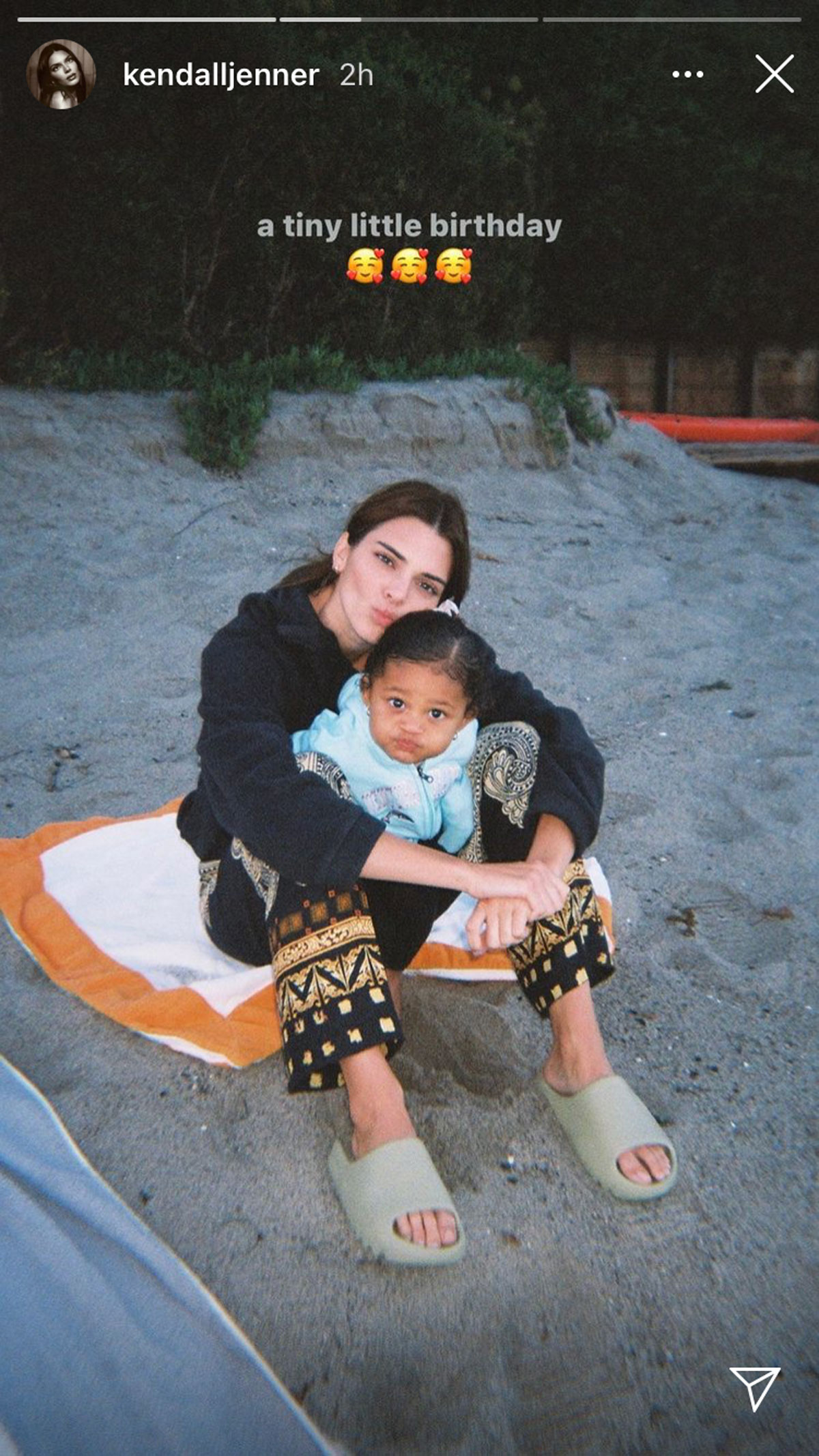The Karjenner Fam Takes Over Social Media To Celebrate Stormi Websters Third Birthday Perez