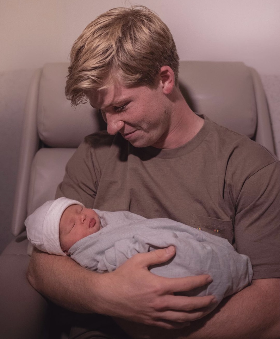 Robert Irwin Poses With Grace Warrior Irwin Powell!