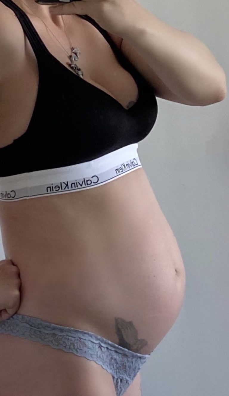 Christina Ricci Shows First Baby Bump Pic Since Announcing ...