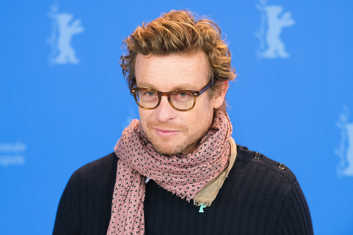 Simon Baker Split From Girlfriend