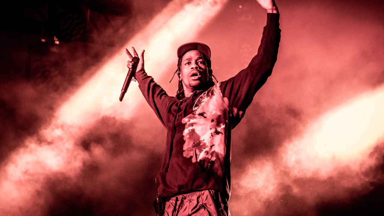 These videos show just how chaotic Astroworld was over the weekend